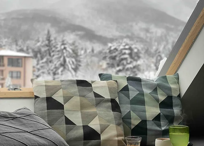 Boutique With Mountain View