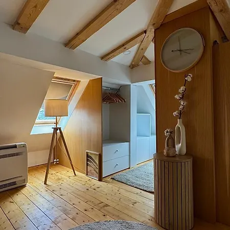 Boutique With Mountain View *